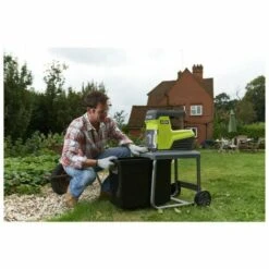 Broyeur De Végétaux électrique RYOBI 3000W RSH3045U - 5133004335 9 Broyeur De Végétaux électrique RYOBI 3000W RSH3045U - 5133004335 -Promos Broyeur de végétaux Magasin 11122516 4